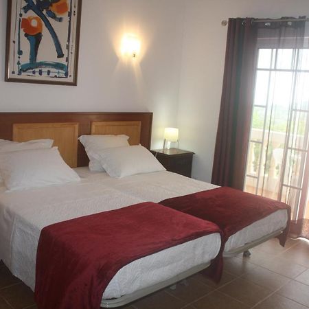 Rustic Villa Guesthouse Santa Bárbara de Nexe Екстериор снимка
