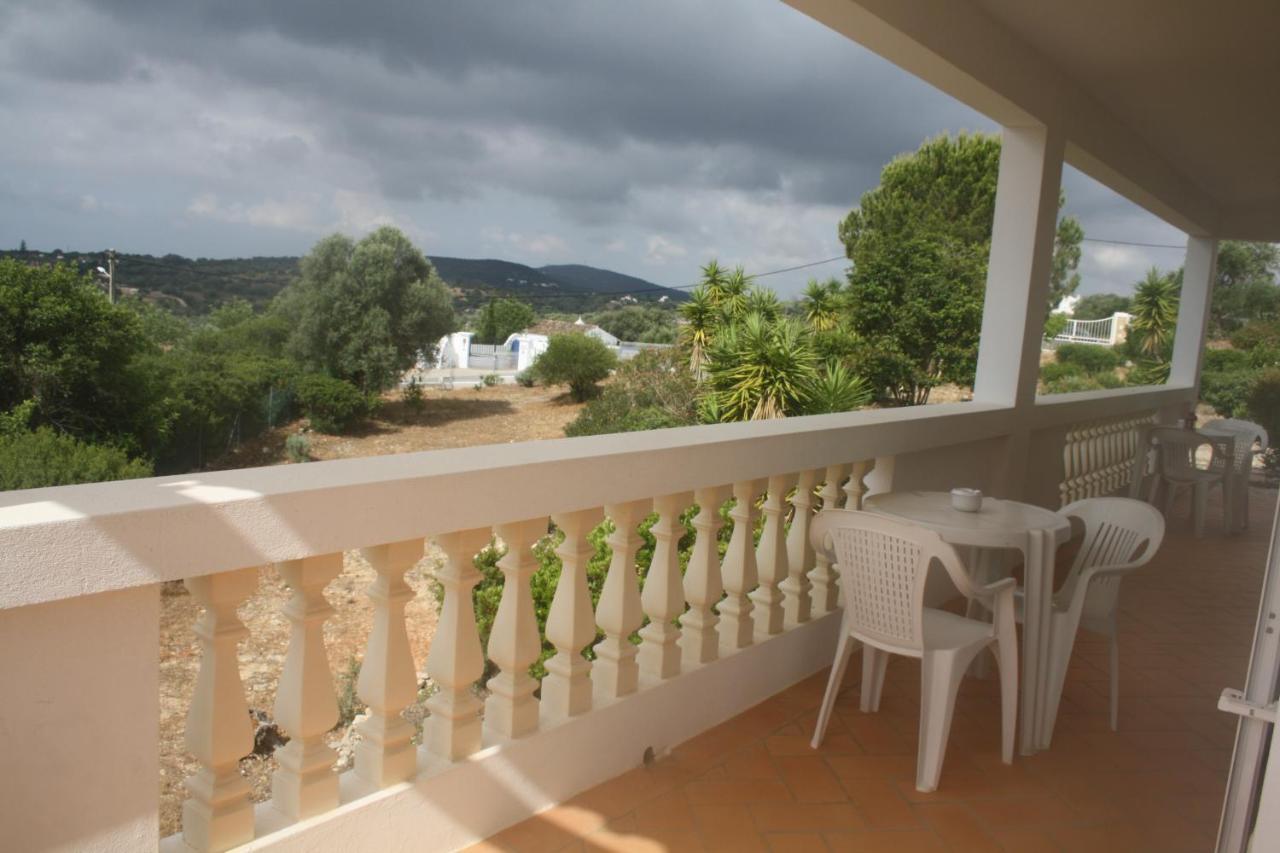 Rustic Villa Guesthouse Santa Bárbara de Nexe Екстериор снимка