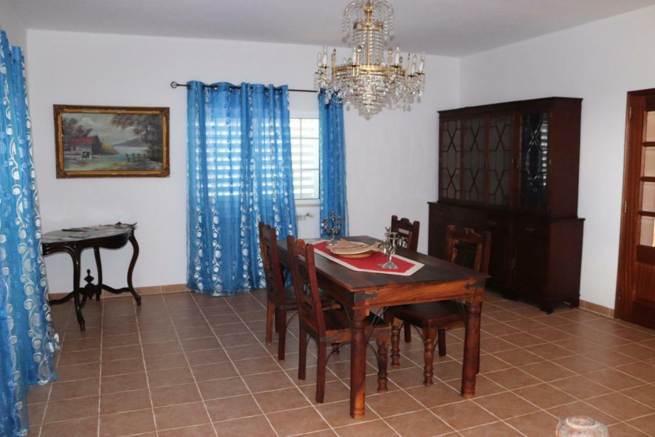 Rustic Villa Guesthouse Santa Bárbara de Nexe Екстериор снимка